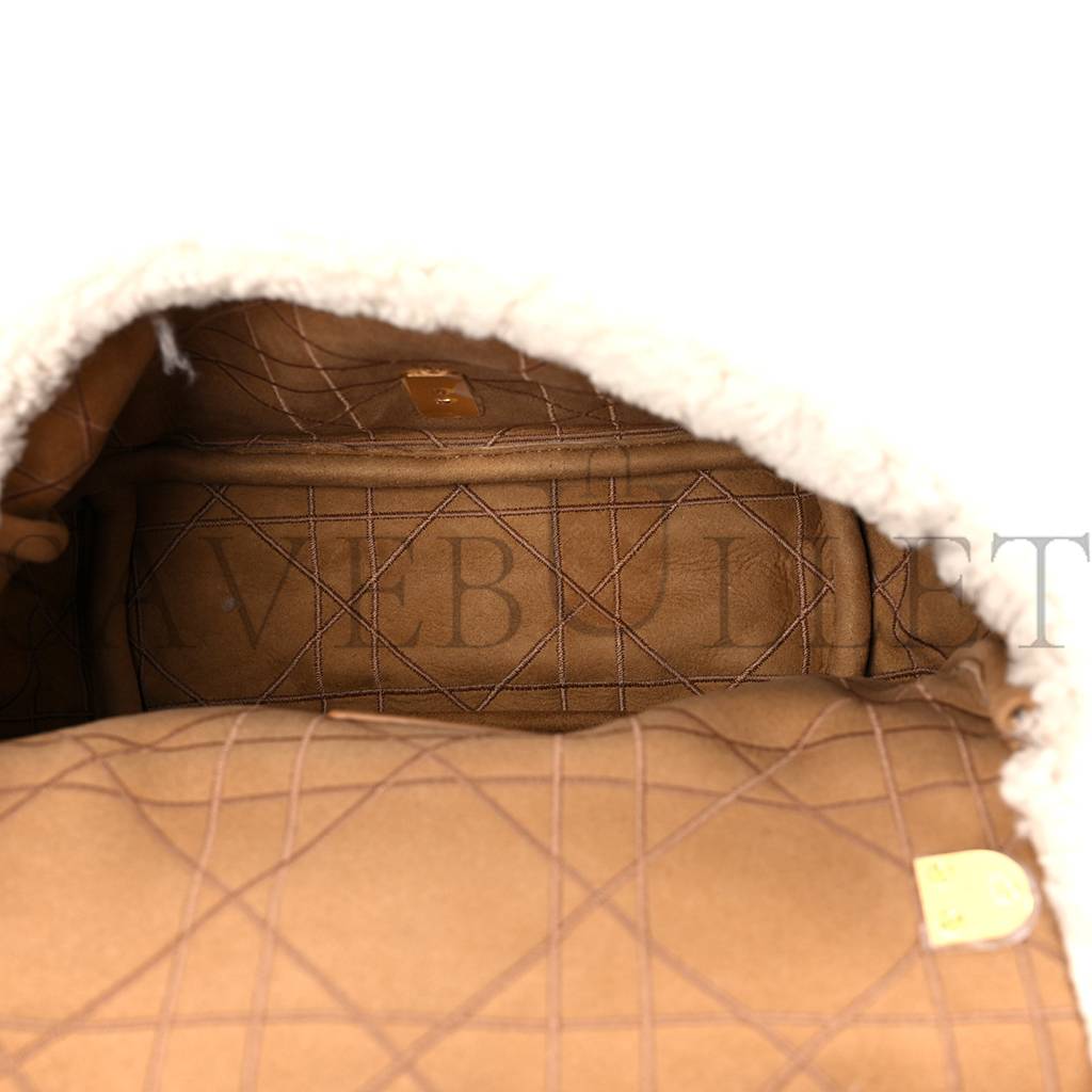 DIOR SHEARLING CANNAGE MEDIUM CARO BAG NATURAL (29*17*9.5cm)